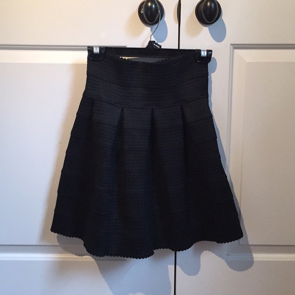 Black miniskirt from Anthropologie - Picture 3 of 8